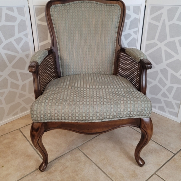 Wicker Sided Accent Chair, Queen Ann High Back with Woven Natural Rattan Sides, - Picture 3 of 10